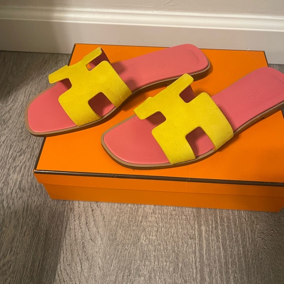 Hermes Oran Sandals (Brand New) - Picture 4 of 6